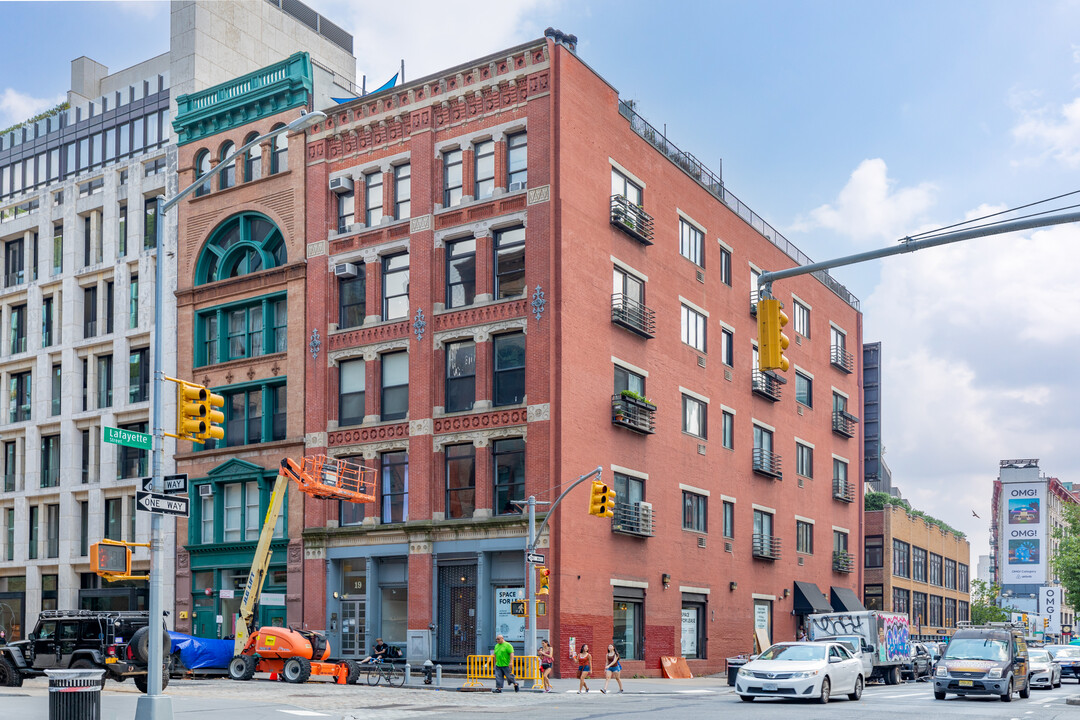 a.k.a. 19 Bond St in New York, NY - Foto de edificio