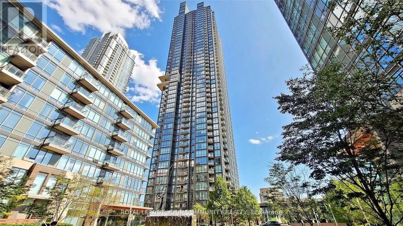 11-3811 Brunel Ct in Toronto, ON - Building Photo