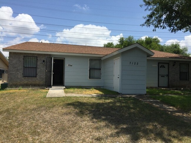 7146 Glen Ter in San Antonio, TX - Foto de edificio - Building Photo