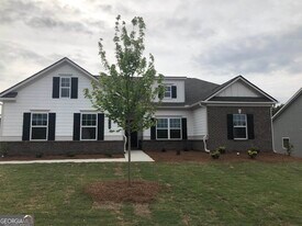 1109 Day Dr in Bogart, GA - Building Photo