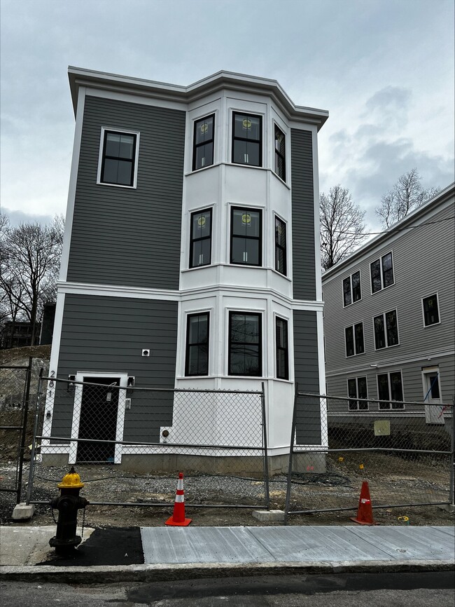 281 Lamartine St, Unit 3 in Boston, MA - Foto de edificio - Building Photo