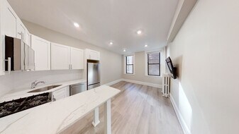14 Edgerly Rd, Unit 5 in Boston, MA - Building Photo