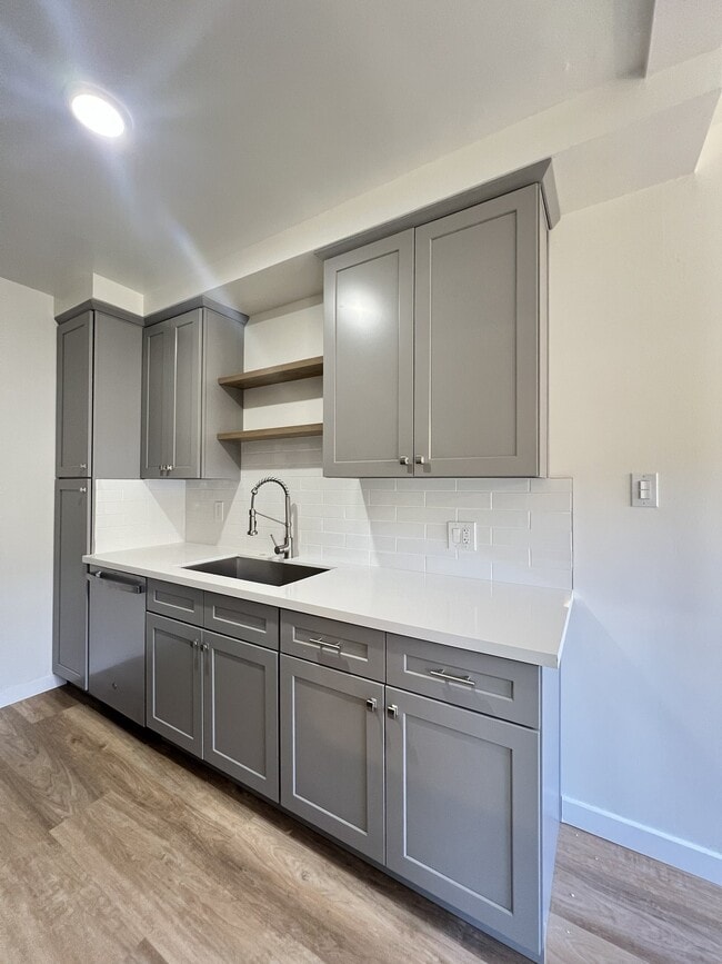 1322 Amherst Ave, Unit 1322-6 in Los Angeles, CA - Building Photo - Building Photo