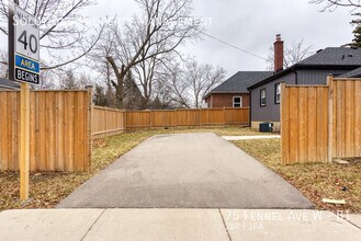 75 Fennell Ave W in Hamilton, ON - Building Photo - Building Photo