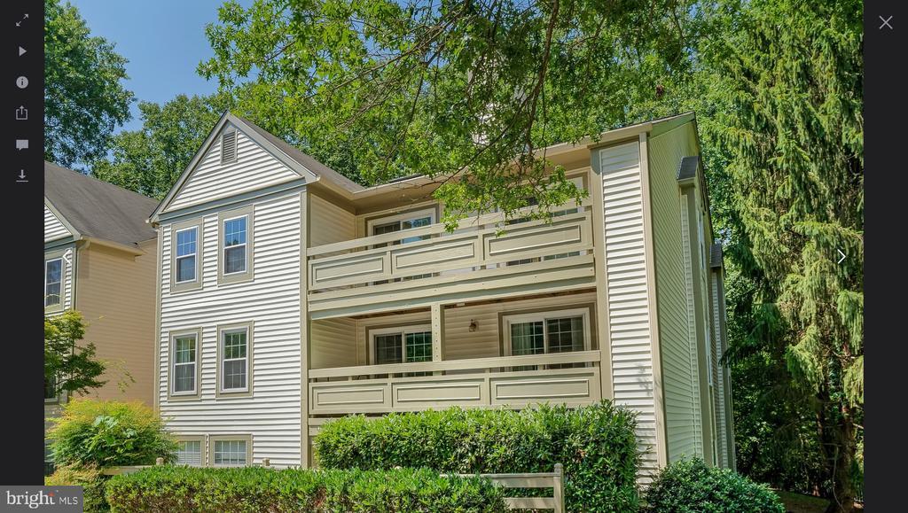 11709 Karbon Hill Ct in Reston, VA - Building Photo