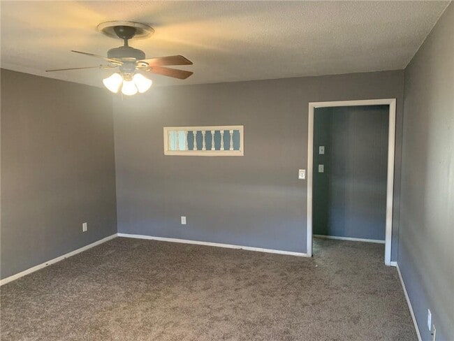 1807 Cambridge St in Springdale, AR - Building Photo - Building Photo