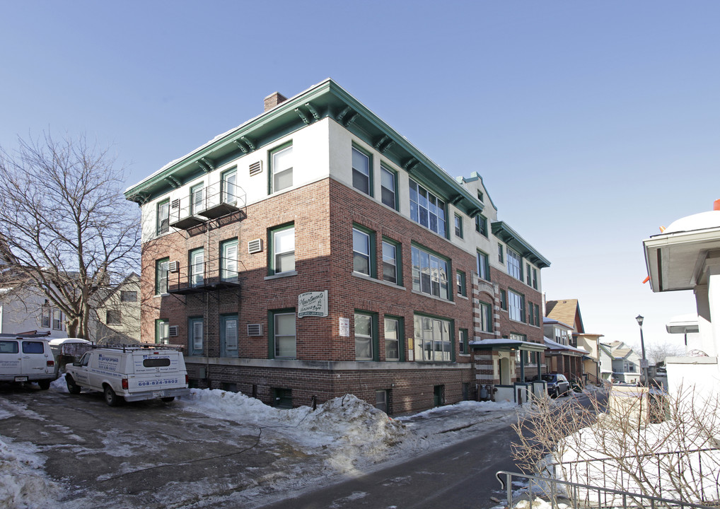 640 Howard Pl in Madison, WI - Building Photo