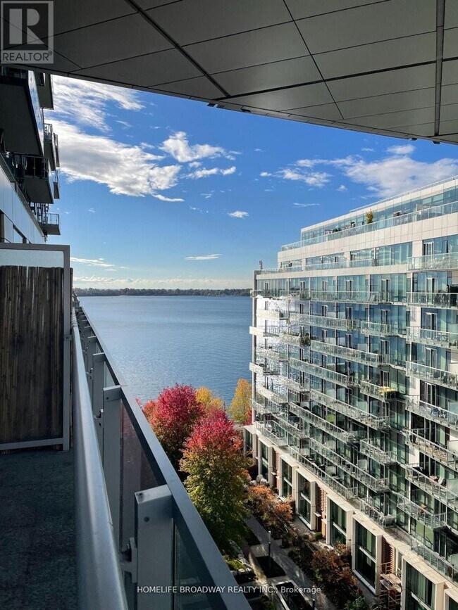 property at 39 Queens Quay E