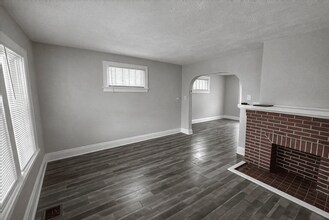 1437 Manchester Ave in Columbus, OH - Building Photo - Building Photo