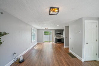 1 Eddy St in Webster, MA - Building Photo - Building Photo