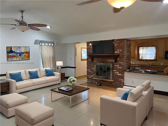 property at 285 SW 1st Ct