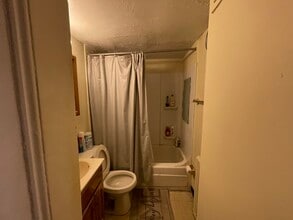23 Maple St, Unit 23 Maple street in Watertown, MA - Foto de edificio - Building Photo