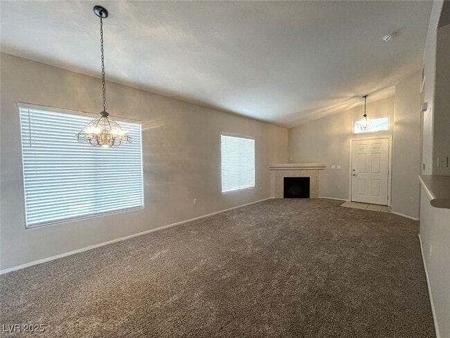 2305 W Horizon Ridge Pkwy