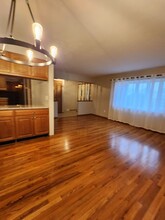 6330 Dunfield Dr in Cleveland, OH - Building Photo - Building Photo