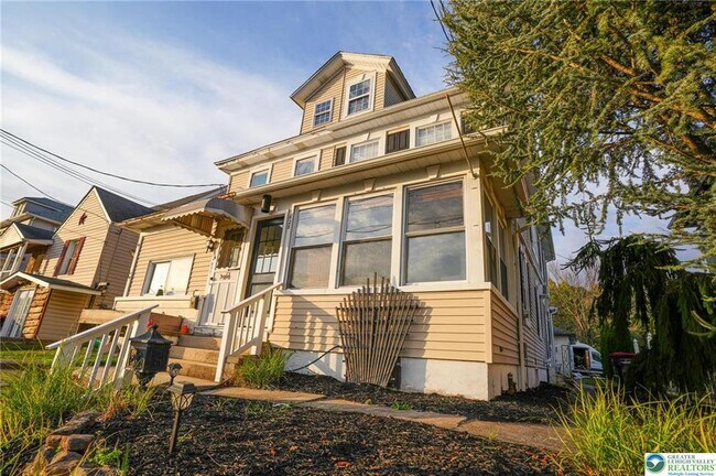 628 Coal St in Lehighton, PA - Building Photo - Building Photo