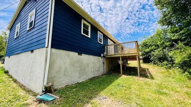 2141 Robin Hood Ct in Danville, VA - Foto de edificio - Building Photo