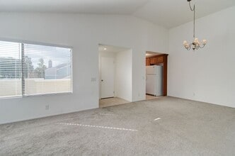 359 Deerfield Ave in Irvine, CA - Building Photo - Building Photo