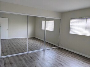520 N Virgil Ave in Los Angeles, CA - Building Photo - Building Photo