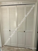 5901 Auburn Oaks Dr in Bakersfield, CA - Building Photo - Building Photo