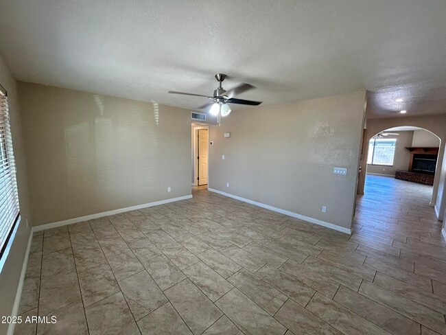 523 N Los Feliz Dr in Chandler, AZ - Building Photo - Building Photo