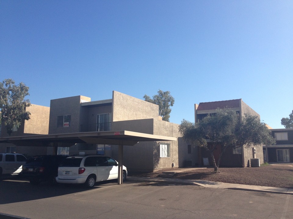 2821 E Kathleen Rd in Phoenix, AZ - Foto de edificio