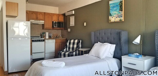 property at 1110 Commonwealth Ave