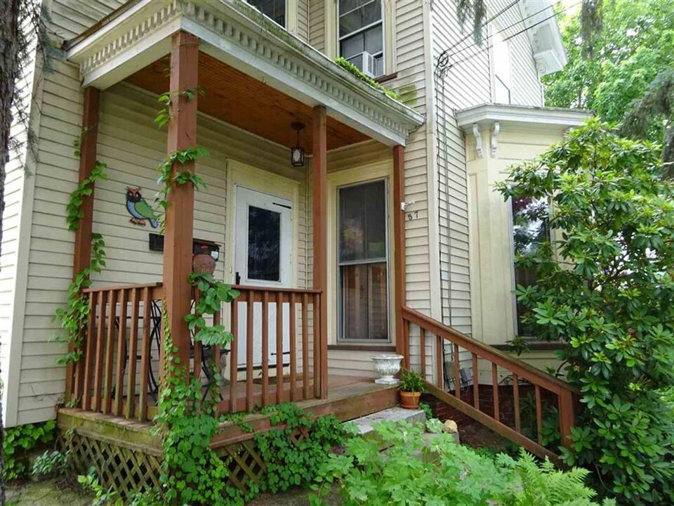 57 Dunbar St in Keene, NH - Foto de edificio