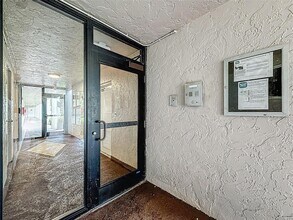 8735 Ramblewood Dr, Unit 216P in Coral Springs, FL - Building Photo - Building Photo