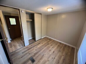 21111 Lapell Ln in St. Robert, MO - Building Photo - Building Photo