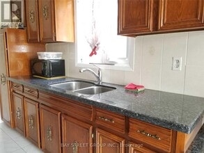 95 Fawndale Crescent in Toronto, ON - Building Photo - Building Photo