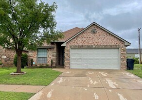 1204 NW 111th St in Oklahoma City, OK - Building Photo