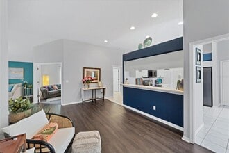 4612 Deer Trail Blvd in Sarasota, FL - Building Photo - Building Photo