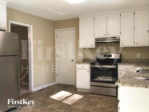 3675 Sharon Dr in Powder Springs, GA - Building Photo - Building Photo