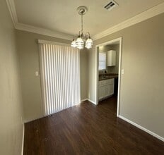 3158 S 124th E Ave in Tulsa, OK - Foto de edificio - Building Photo