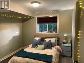 53 Boulder Crescent in Guelph, ON - Building Photo - Building Photo