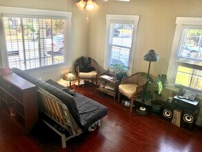 1151 60th Ave in Oakland, CA - Foto de edificio - Building Photo