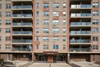 MeadowWood West at Gateway in Brooklyn, NY - Building Photo - Building Photo