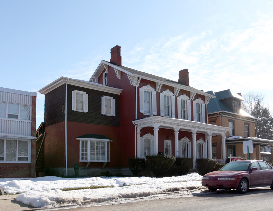 340 N Water St in Kittanning, PA - Building Photo