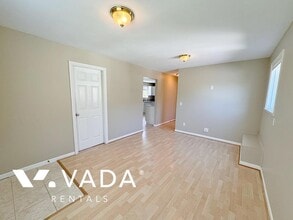 4402 Oxford St in Burnaby, BC - Building Photo - Building Photo