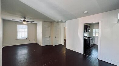 1625 W 12th St in Austin, TX - Building Photo - Building Photo