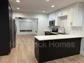 5505 S Lois Ave in Tampa, FL - Building Photo - Building Photo