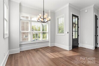 805 Naples Dr in Davidson, NC - Building Photo - Building Photo