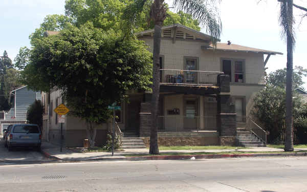 1325 N Bush St in Santa Ana, CA - Building Photo