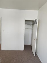 205-11 Hollis Ave in Queens, NY - Building Photo - Building Photo