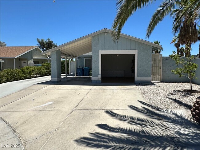 property at 4458 Honeydew Cir