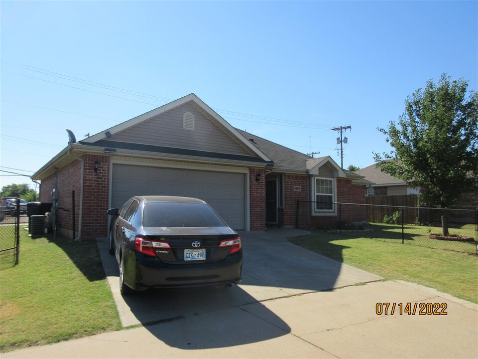 6024 Johnnie Terrace in Oklahoma City, OK - Building Photo