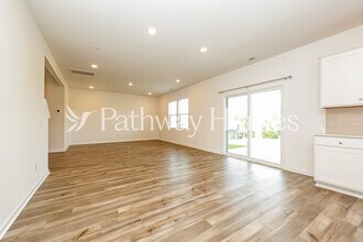 3918 Natchez Trace Pkwy in Columbia, TN - Building Photo - Building Photo