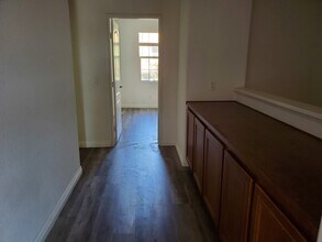 6108 Alida Row in San Diego, CA - Building Photo - Building Photo