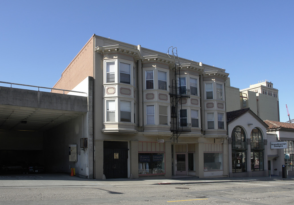 2112-2114 Addison St in Berkeley, CA - Foto de edificio