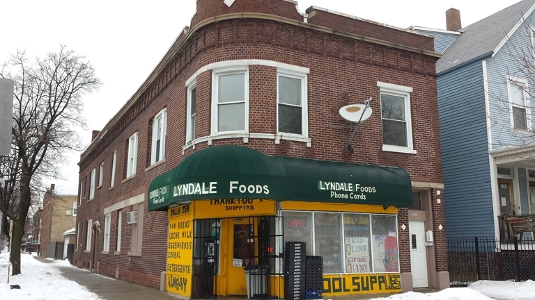 3756 W Lyndale St in Chicago, IL - Building Photo